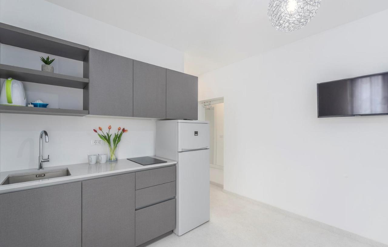 Apartments Zrnic 포레치 외부 사진