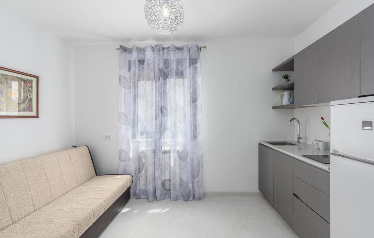 Apartments Zrnic 포레치 객실 사진